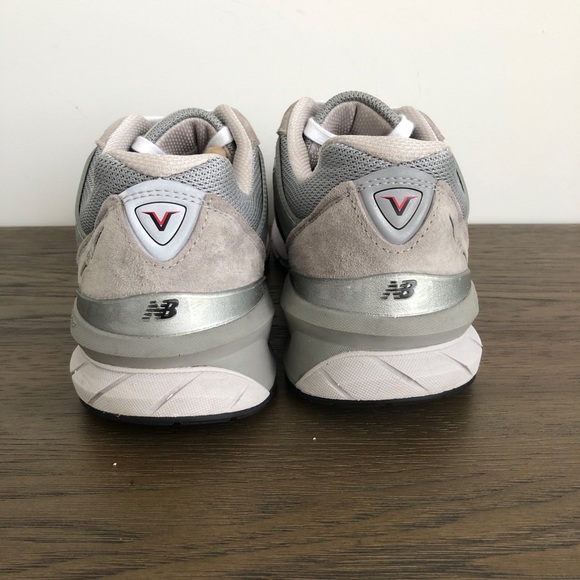 🟥SOLD🟥New Balance 990 V5 Grey Suede Size 10.5 - Picture 4 of 10